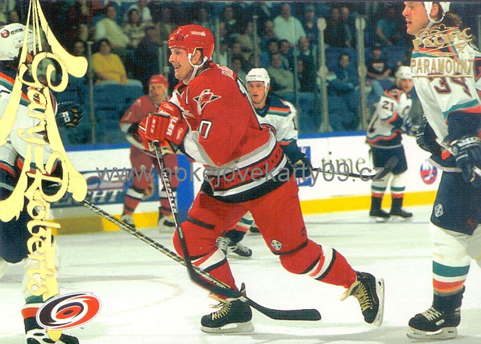 97-98 Paramount - Gary ROBERTS č. 39