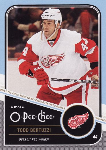 Todd BERTUZZI - č. 8